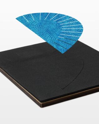 Studio Heart-Tied Fringe (Giant)