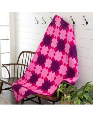 GO! Berry Bliss Chain Throw Quilt Pattern