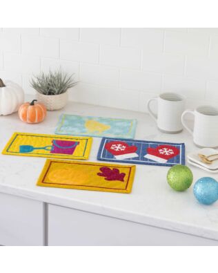 GO! Seasonal Mug Rugs Pattern