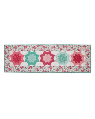 GO! Berry Blossom Stars Table Runner Pattern