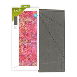 GO! Strip Cutter 2 1/2" (2" Finished) 3 Strips Die