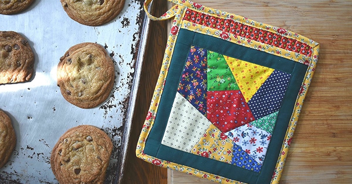 Crazy Quilt GO! Vintage Touch Pot Holder