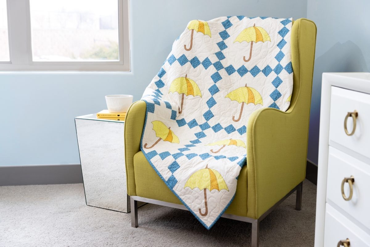Dancing on Air Throw Quilt  Free Pattern_web