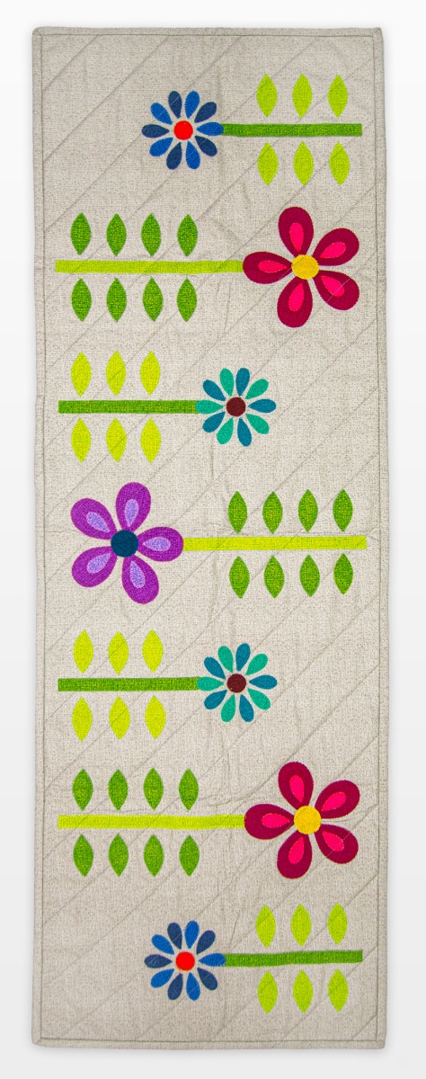 GO! Flower Pops Table Runner Free Pattern
