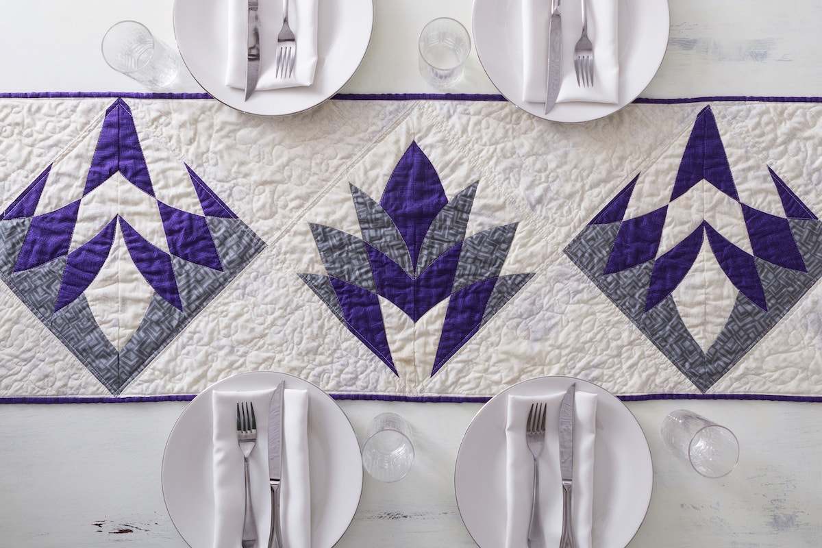 PQ11579-cleopatras-table-runner-lifestyle-HQ-blog-blog