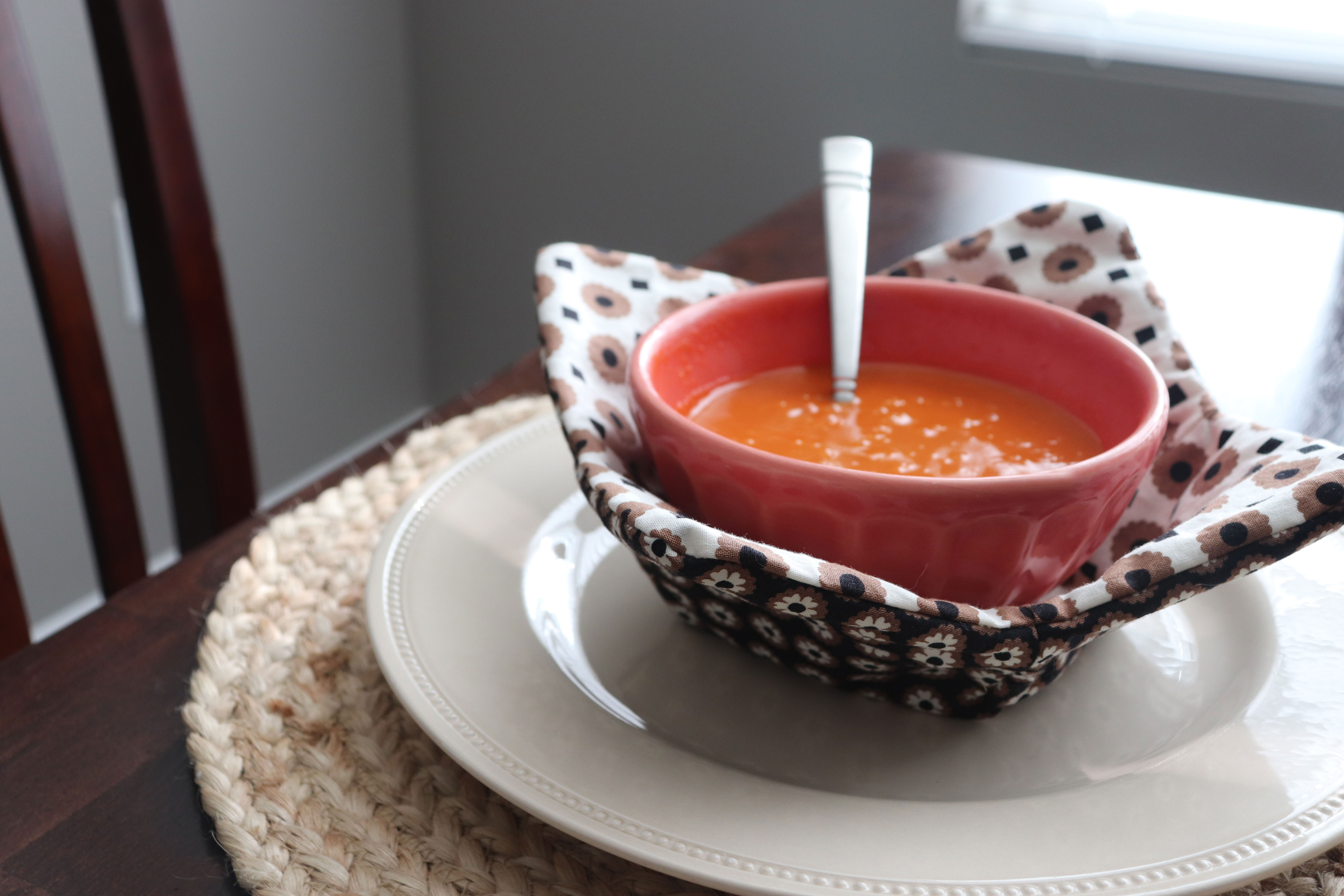 PQ11779-GO! Fall Bowl Cozy-Lifestyle-hor