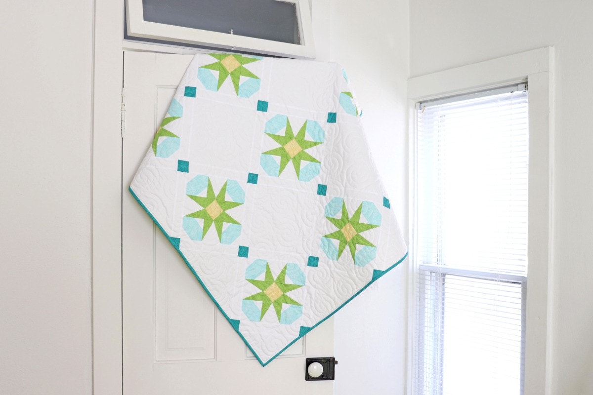Starburst Throw Quilt  Free Pattern_web